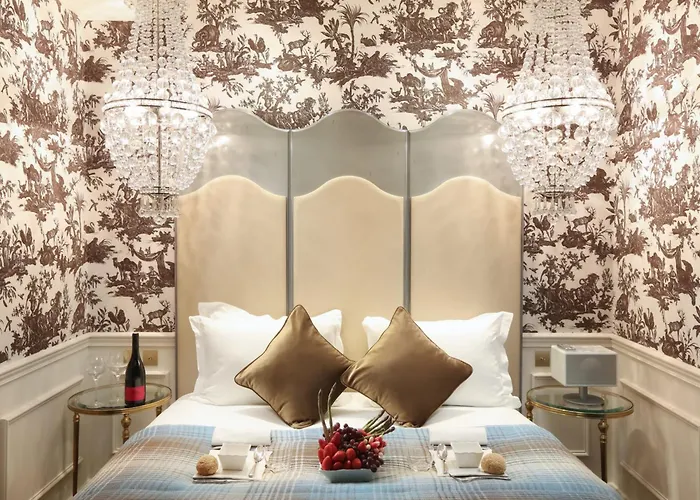 La Maison Favart Paris